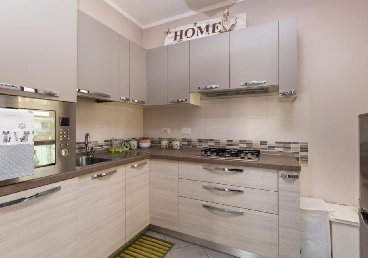 Comfy Cozy Apartment Close To Metro Torino Exterior foto